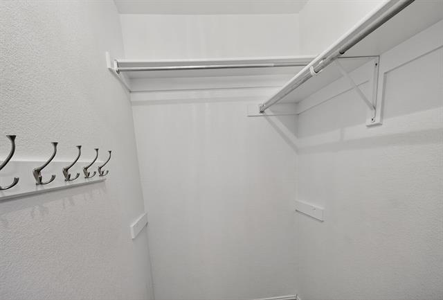 Building Photo - 1604 Wagon Wheel Dr