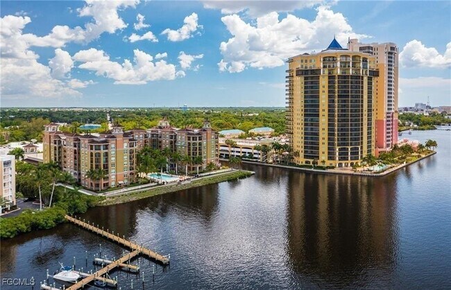 Building Photo - 2825 Palm Beach Blvd