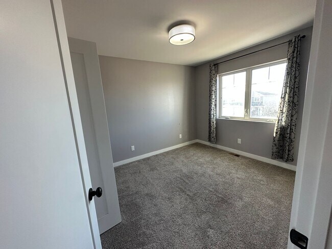 Building Photo - 2518 Granite Dr NW