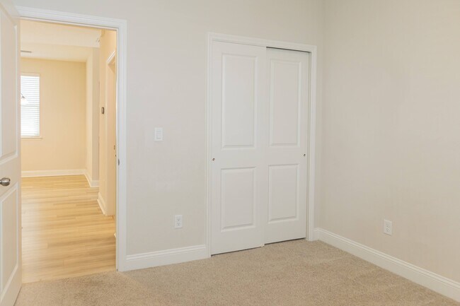 Building Photo - 71 Wambaw Dr
