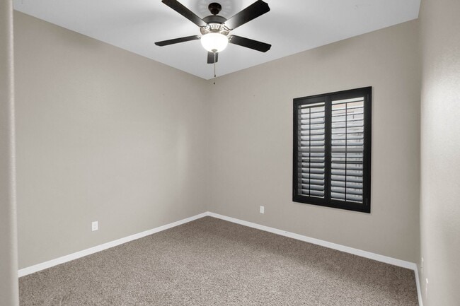Building Photo - Spacious 4 Bedroom Home for Rent in Sunlan...
