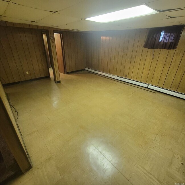 Building Photo - 619 Willis St