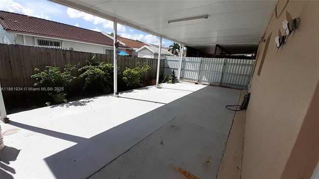Building Photo - 7640 NW 182nd Terrace
