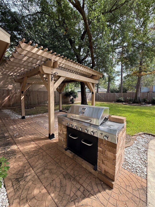 Building Photo - 5231 Alamosa Ln