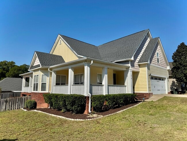 Primary Photo - 214 Southern Winds Dr