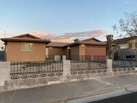 Building Photo - 401 Tiger Lily Way
