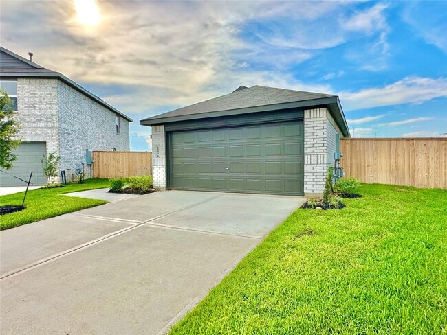 Primary Photo - 26938 Cherry Plum Ln