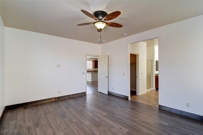 Building Photo - 1012 Via Canale Dr