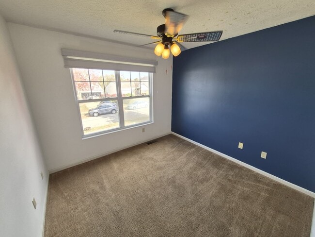 Building Photo - Charming 3BR/2.5BA home in desirable Union, KY!