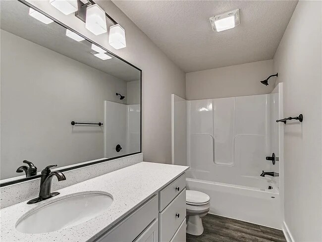 Building Photo - 6941 Holly Ct
