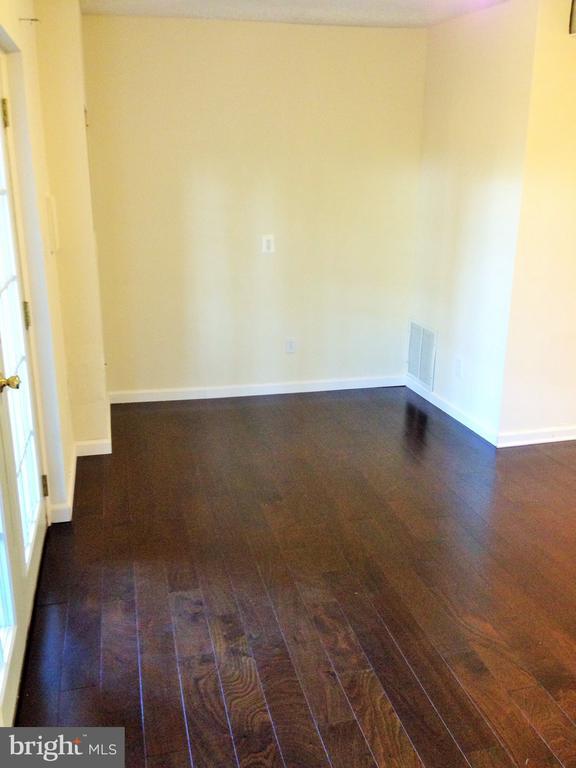 Building Photo - 4614 Charlton Ct