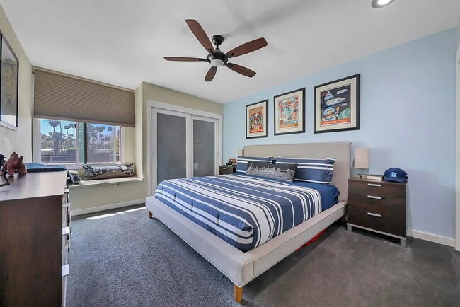 Building Photo - "Chic Palm Springs Retreat: Spacious 1-Bed...