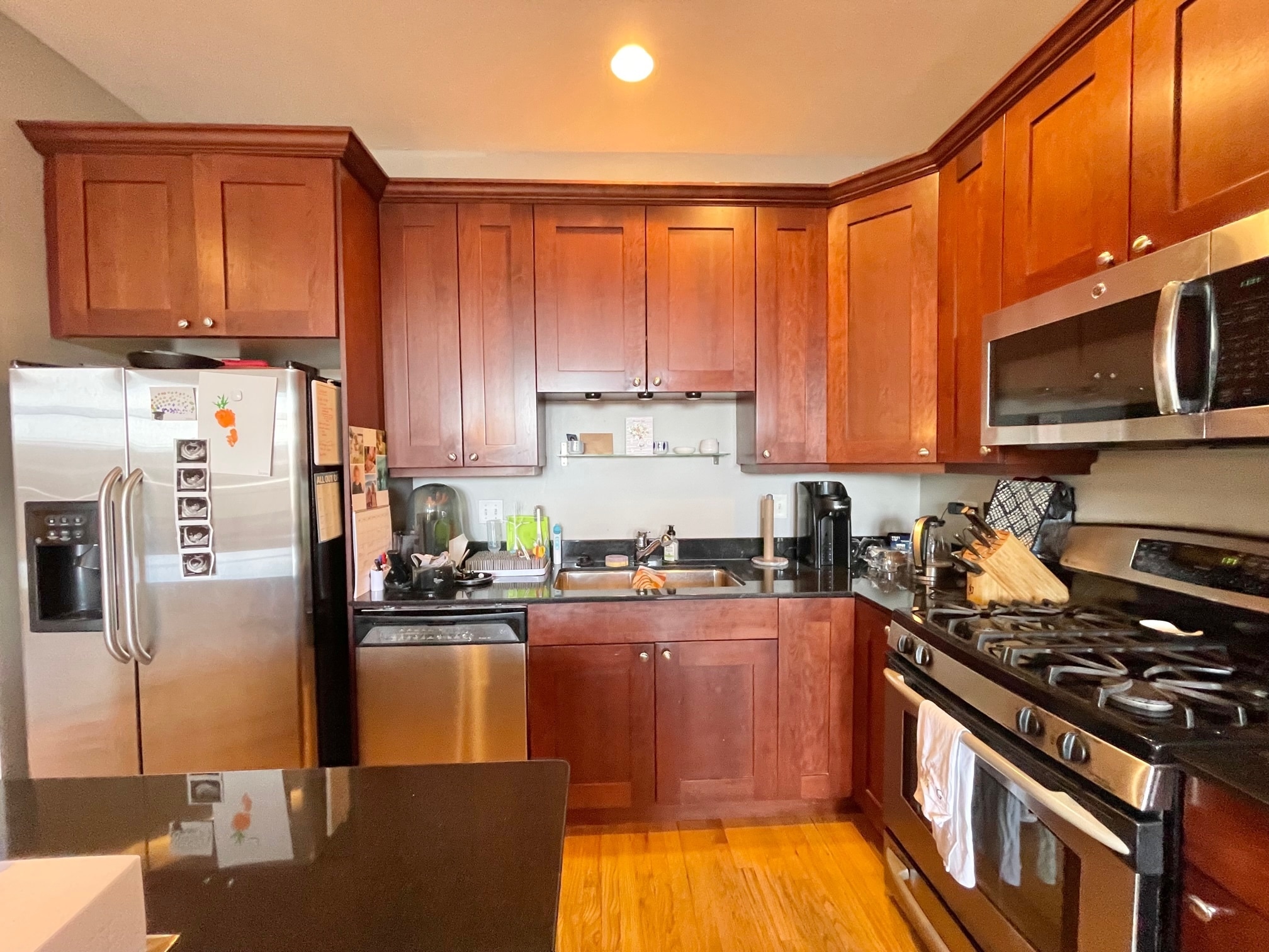 Building Photo - 2734 N Wolcott Ave