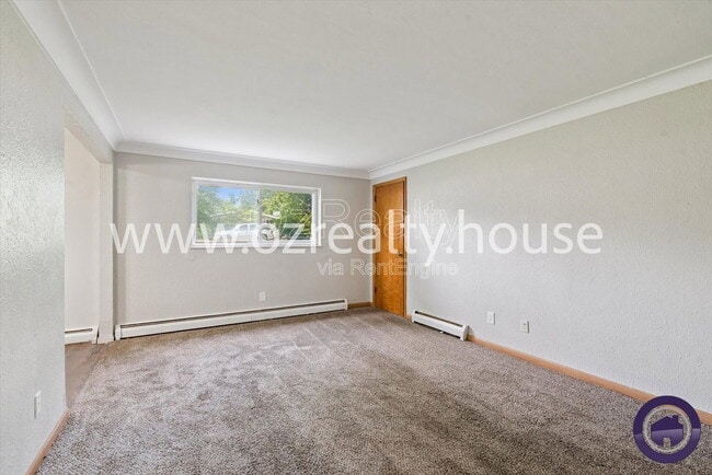 Building Photo - 1733 Christian Ave