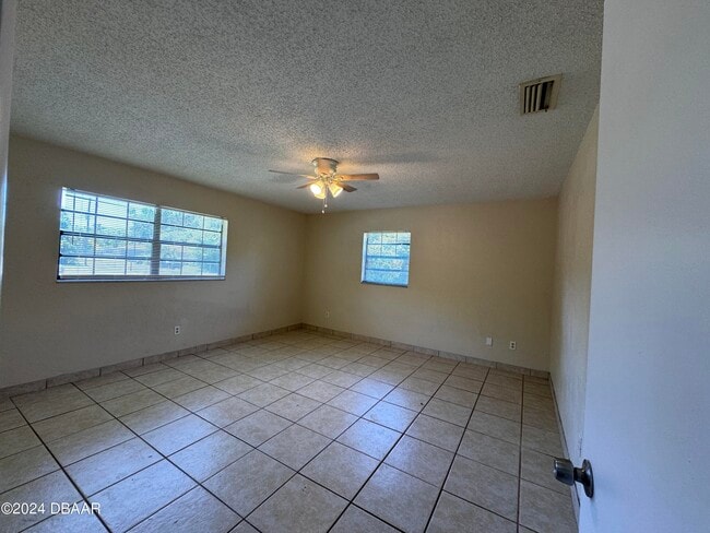 Building Photo - 319 Cavanah Dr