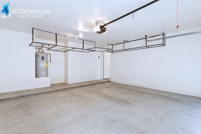 Building Photo - 538 E Dragon Springs Dr