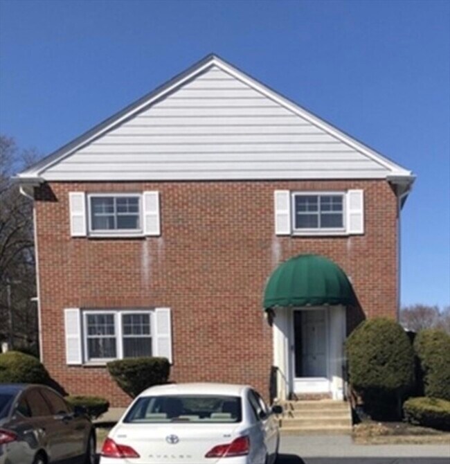 Primary Photo - 56 Emerson Gardens Rd