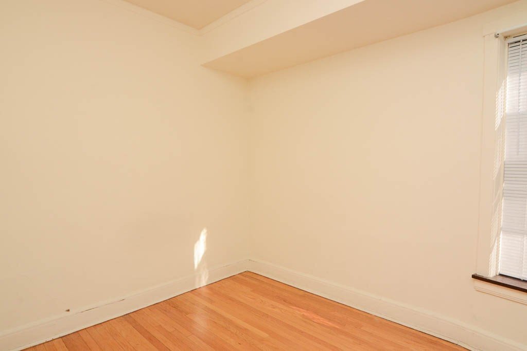 Building Photo - 1309 W Newport Ave