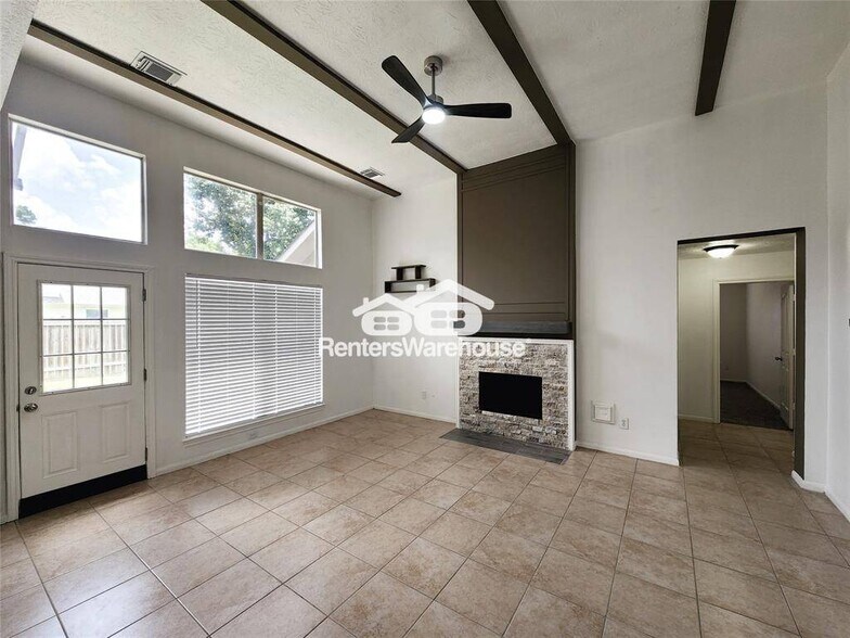 Building Photo - 2810 Autumn Springs Ln