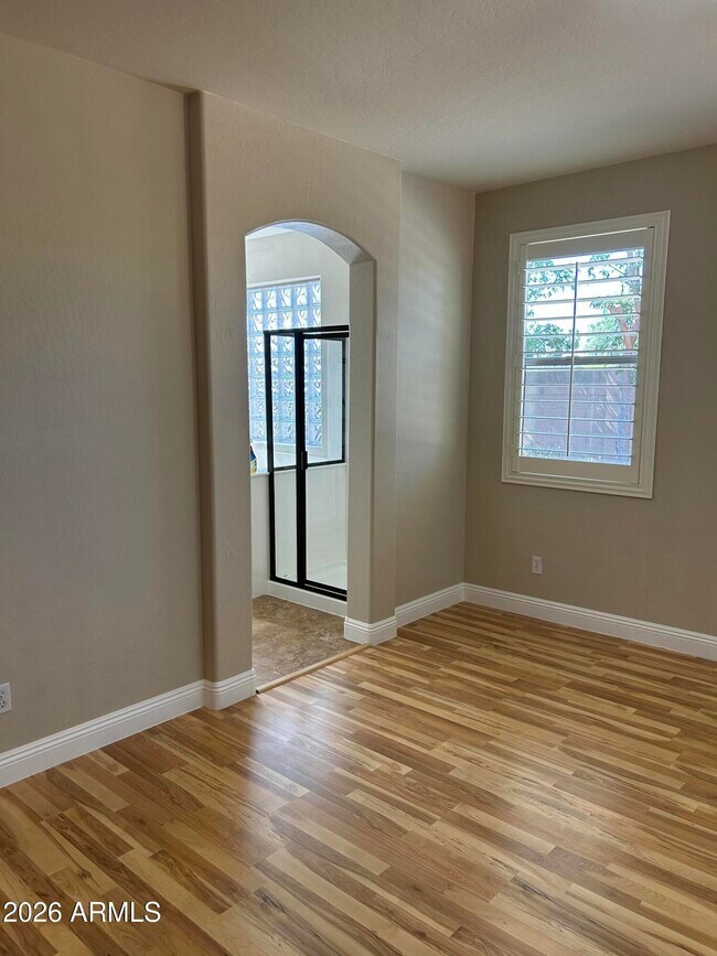 Building Photo - 7024 S Claiborne Ave