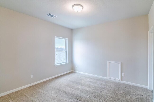 Building Photo - 113 Watercourse Wy