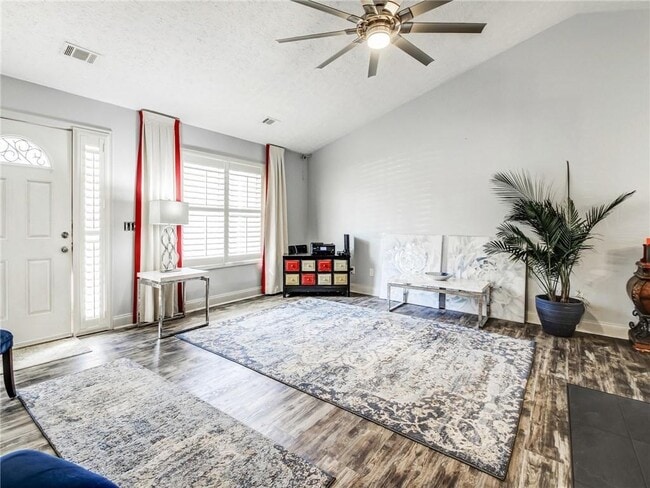 Building Photo - 3840 Forsythia Way
