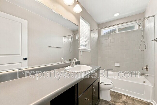 Building Photo - 13788 Tall Oaks Loop