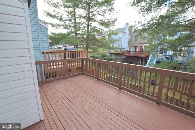 Building Photo - 6605 Briarleigh Way