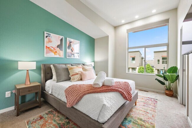 Building Photo - 9035 E 49th Pl