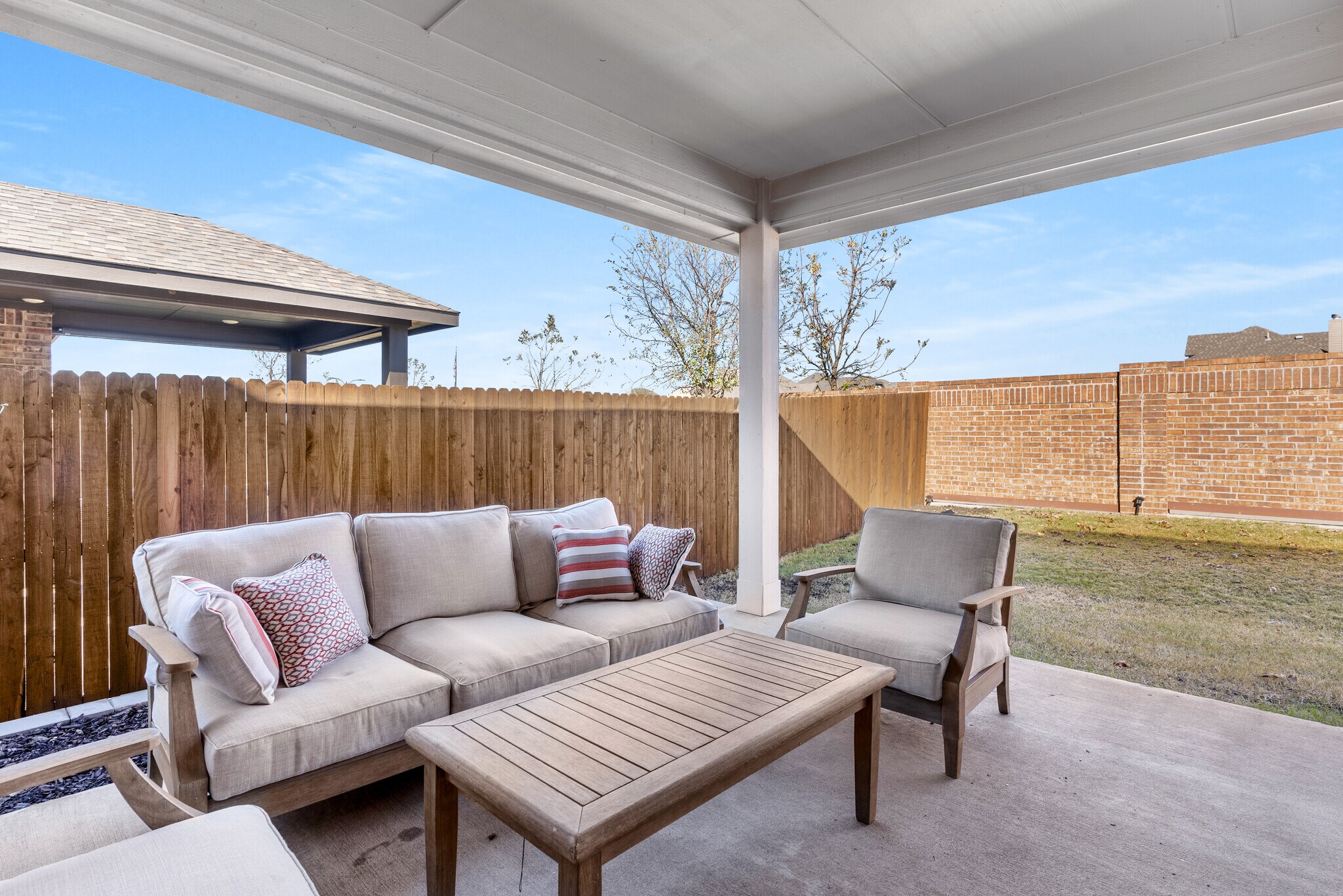 Building Photo - 4117 Mockingbird Ln