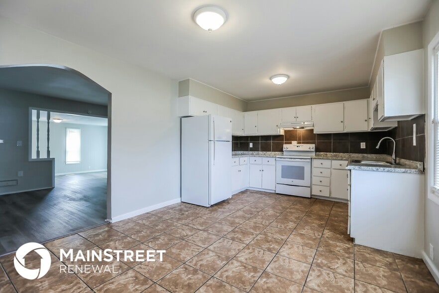 Building Photo - 7309 E 108th Dr