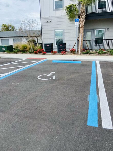 Building Photo - 14533 Star Water Rd