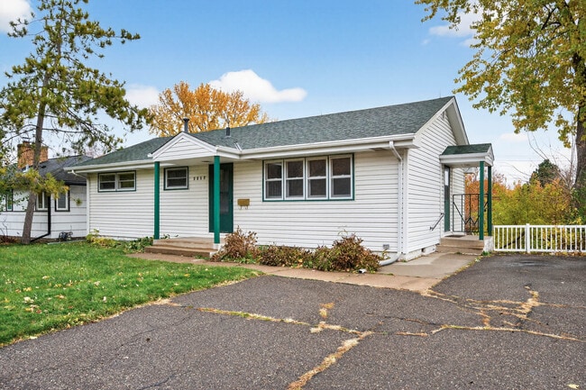 Building Photo - 3953 Arthur St NE