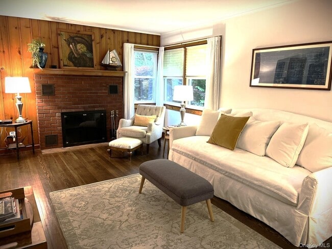 Building Photo - 105 Krause Rd