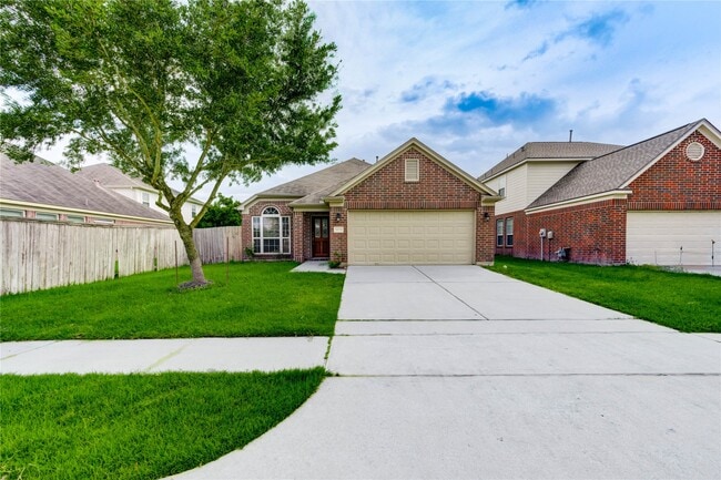 Primary Photo - 14839 Fir Knoll Way