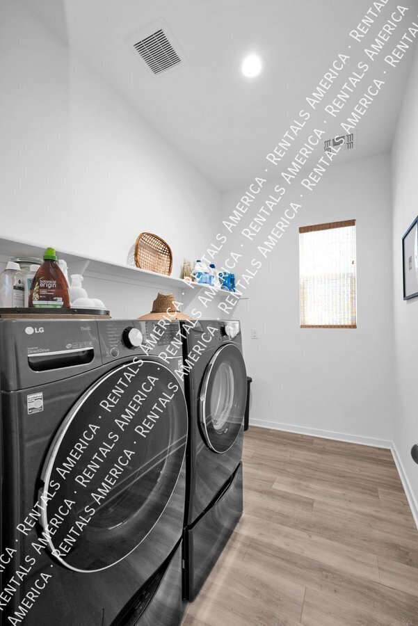 Building Photo - 22700 E Arroyo Verde Dr