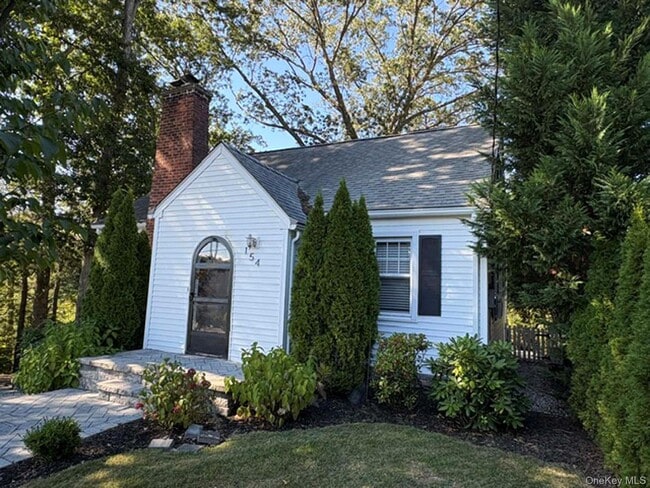 Building Photo - 154 N Rd
