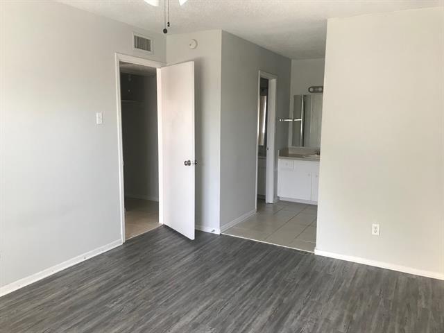 Building Photo - 5110 Palo Alto Dr