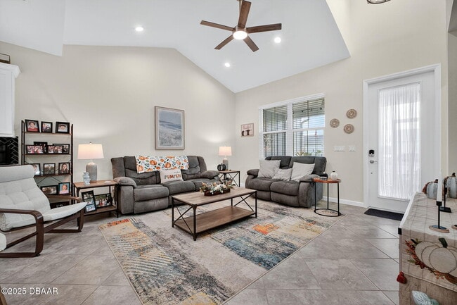 Building Photo - 272 Pop Top Ln