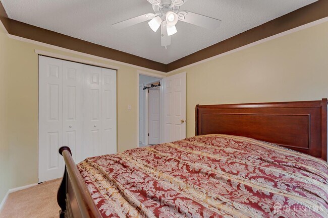 Building Photo - 403 Red Crest Ln