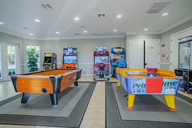 Building Photo - 4013 Breakview Dr