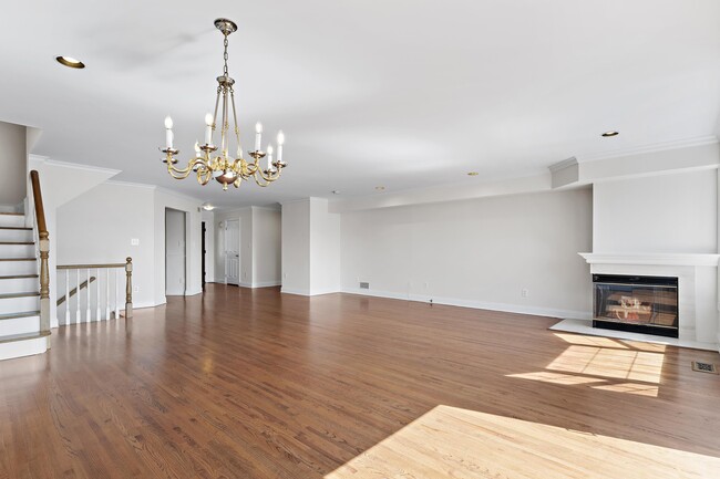 Building Photo - 119 Panorama Dr