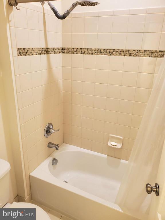 Building Photo - 42318 Benfold Square