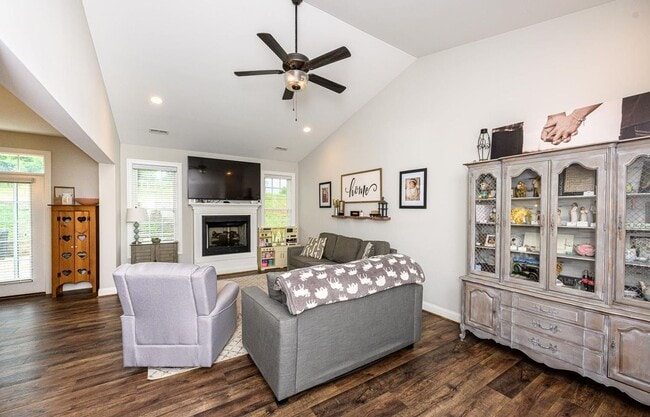 Building Photo - 3 Bedroom Home in Goode