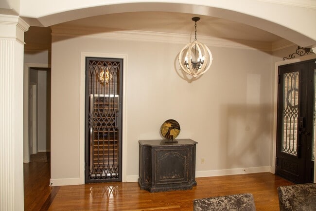 Building Photo - 10060 Avent Ridge Cove