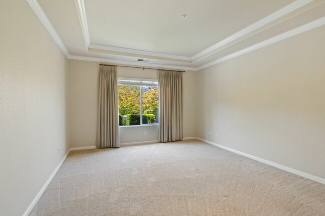 Building Photo - 300 Homewood Ct