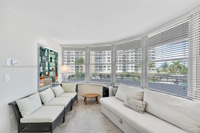 Building Photo - 5555 Collins Ave