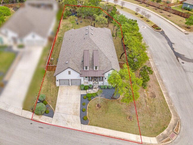 Building Photo - 24502 Emilia Way