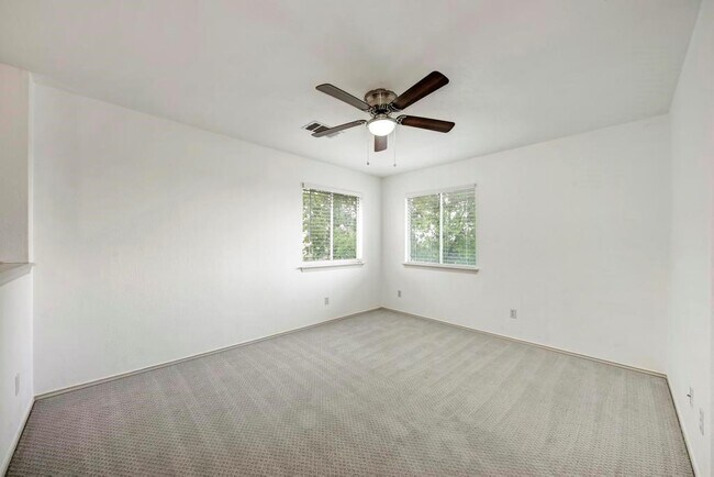 Building Photo - 15005 Donna Jane Loop