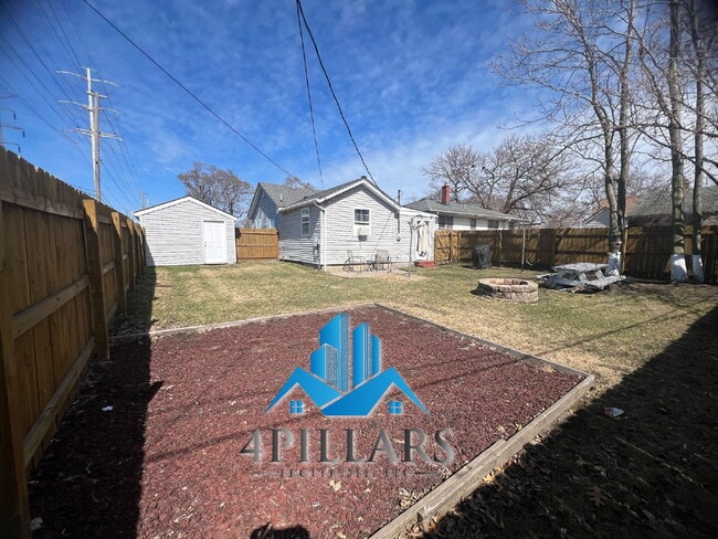 Building Photo - 2612 Vine Ct